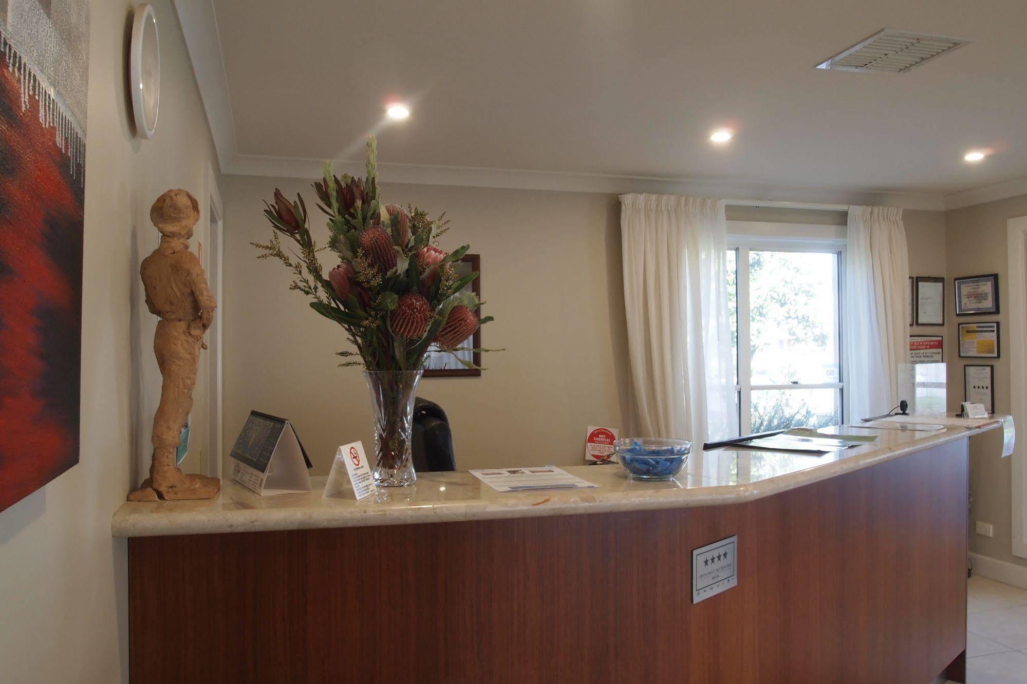 Alexander Cameron Suites Penola Exteriér fotografie